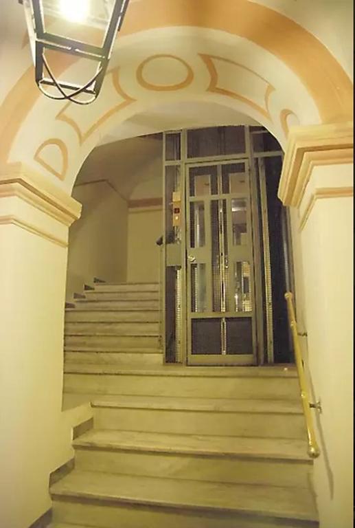Elegant Apartment Near The Vatican And Piazza Navona Рим Екстер'єр фото